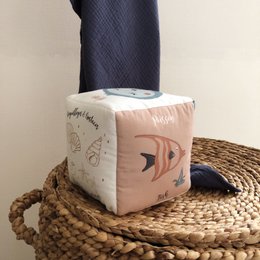 Cubo attività sonoro degli animali marini