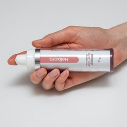 Fugtgivende gel mod acne