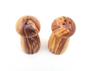 2er Set Salzstreuer & Pfefferstreuer aus Olivenholz