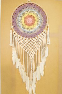 Regenbogen Traumfänger gehäkelt 40 cm.