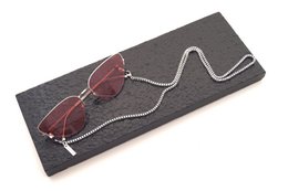 Box It - Cadena de gafas