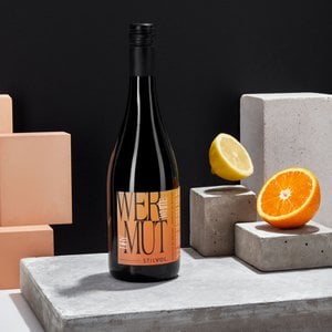 Vermouth White dry 20% Vol. — 750ml Vermouth by STILVOL. spirits