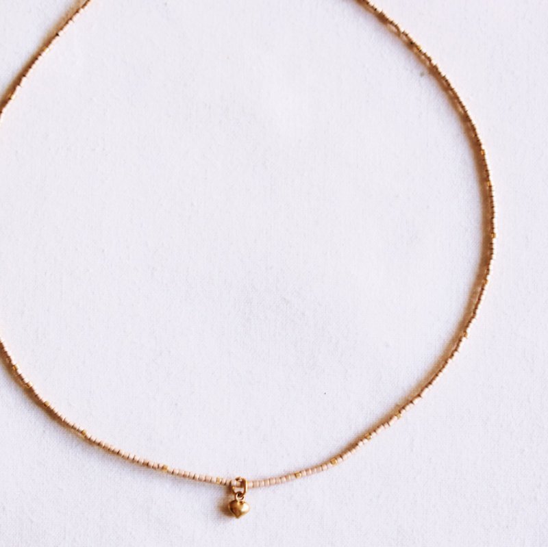Miyuki necklace with mini heart – bronze/goldplated
