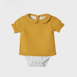 OrganicEra Hemdbody aus Bio-Musselin mit PeterPan-Kragen, Senfgelb