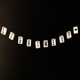 GHIRLANDA DI LUCE SCRABBLE HF