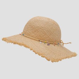  A natural straw sun hat with a wide brim and frayed edges, perfect for summer. The hat is available in sizes XS and S-M.