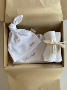 NEUGEBORENEN-SET „HELLO WORLD“