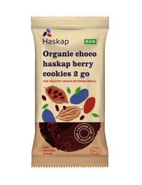 Organic choco haskap berry cookies, 2 go. Chocolate-coated cookies with haskap berries. Portable snack.