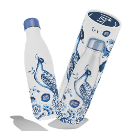 Delft blue thermos bottle with peacock design, 500ml capacity, double-walled, leak-proof, and keeps contents warm for 12 hours.