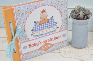 Pauline Babys erstes Jahr