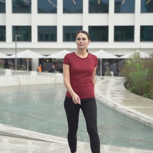 Women's Merino 160 Short Sleeve Crew Royal Cherry