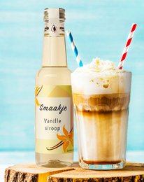 Vanilla-flavored syrup in a 250ml bottle, suitable for adding to coffee or other beverages.