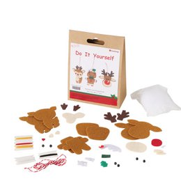  DIY craft kit for creating felt deer decorations. Includes felt pieces in various shapes and colors, as well as accessories for assembly. Suitable for home decor or holiday crafting.