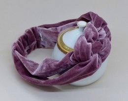 Altes rosa geflochtenes Stirnband