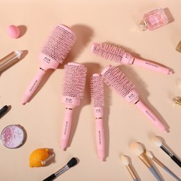 Sister Young l ELIX Cera Heat – ceramic thermal styling brush with tail pick