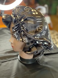 Capa para dormir de satén de Mama Theresa para Afro -Locken - Polka Dot Bogolan Print