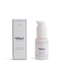 Regenerating oil serum for face, contains nourishing ingredients to revitalize skin.