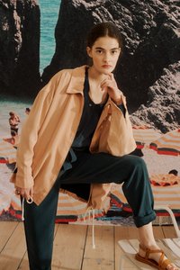 Louisa Jacke in nude farbenem Tencel für Frauen