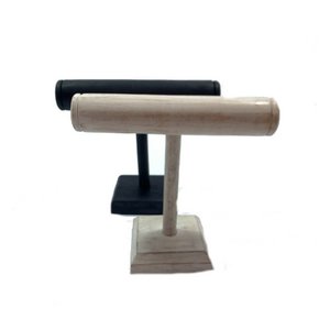 Bracelet display lying down