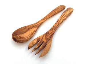 2er Set Salatbesteck Prince 30 cm ist aus Olivenholz