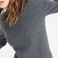 LILLY 1 Round-neck fitted cashmere sweater in anthracite gray