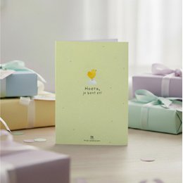  "Pastel yellow baby greeting card with yellow duck illustration and 'Hoera, je bent er!' text"
