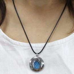 Aromatherapy Necklace – Cup Cake – in Stainless Steel and Blotters Provided – Diffusion and Scents – Aromatherapy Accessory