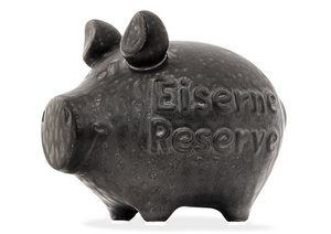Sparschwein Company Sparschwein "Eiserne Reserve" aus Keramik, Schwarz (B/H/T) 12x9x9cm Kleinschwein