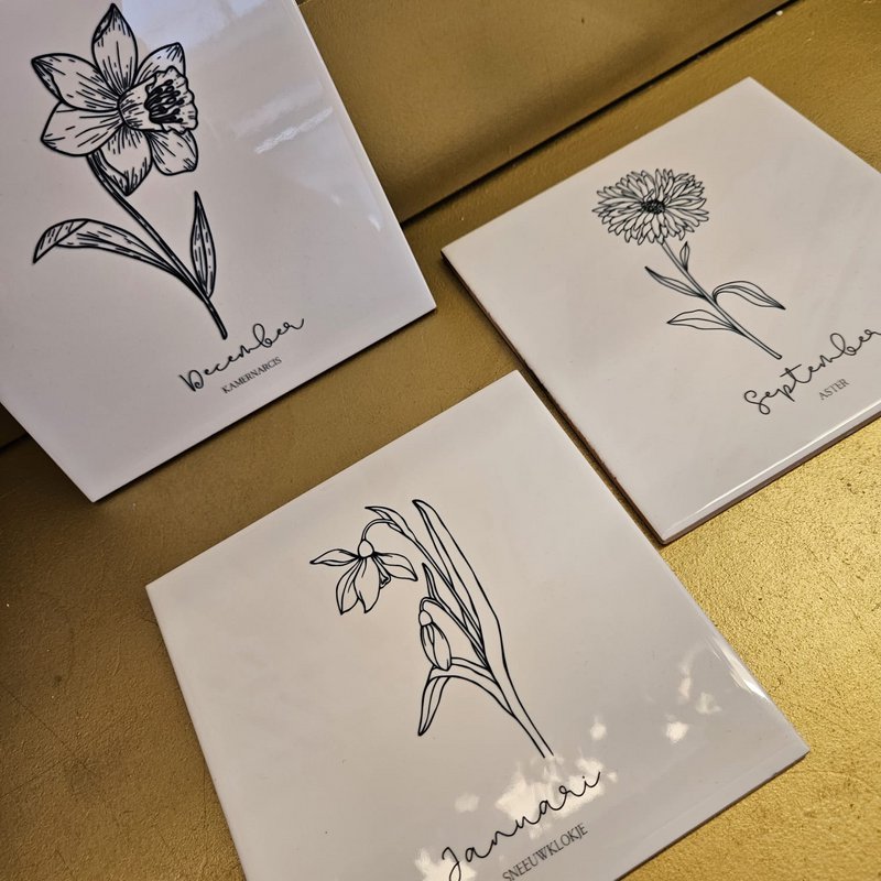 Geburts-Blumenfliese | September