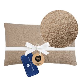  Decorative beige cushion with soft, plush texture. Rectangular shape measuring 30x50 cm, suitable for living room or bedroom decor.