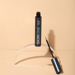  Eyelash serum with 50% longer lashes in 30 days and 92% satisfaction rate.