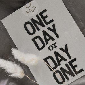 Bügelbild "One day or day one"