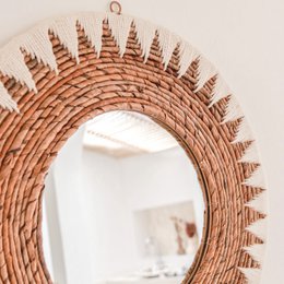 Specchio Boho rotondo 60 cm | Specchio da parete intrecciato fatto a mano AWAN | Decorazione da parete con motivo realizzato con cordoncini di cotone