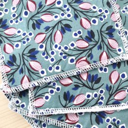 WASHABLE CLEANSING SQUARE