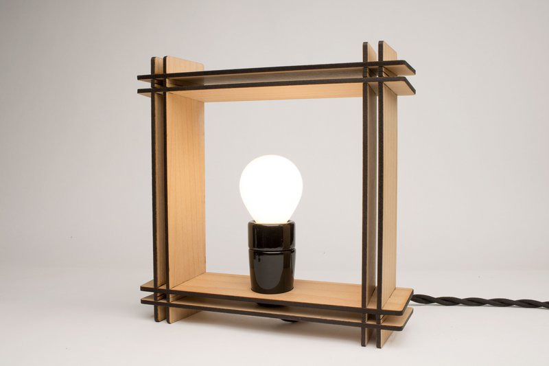 Hashtag LAMP No. 1 carré noyer – Lampe de table dimmable minimaliste - Cadeau de Noël