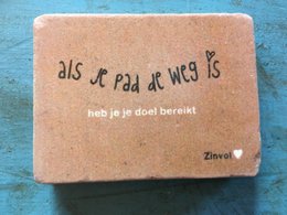 Aimants en pierre