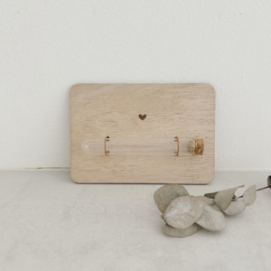 Aufbewahrungsplatte aus Holz mit Glasrohr