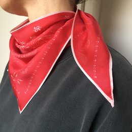 BANDANA Trekant soie 65cm Rouge