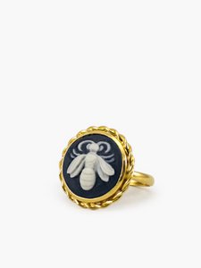 Bijen Cameo Ring