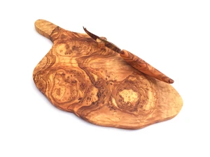 Käsebrett mit Griff und Käsemesser handgemacht Olivenholz