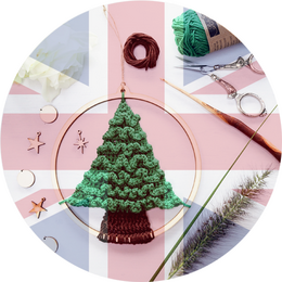 Consiglio per le vacanze di Natale! - Kit fai da te all'uncinetto Albero di Natale in palla di legno