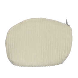  Cream-colored velvet wallet, round shape, dimensions 12.5 x 8 cm.