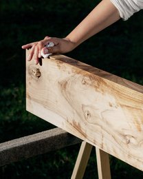 Tu Las™ schwebendes Wandregal aus Holz – 94 x 22 x 4 cm – handgefertigtes längliches Bücherregal – Eichenholz