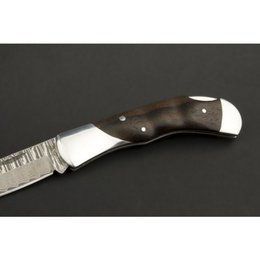 IZUMI ICHIAGO Red Hawk Folder, pocket knife made of Japanese VG-10 Damascus steel with a gift box