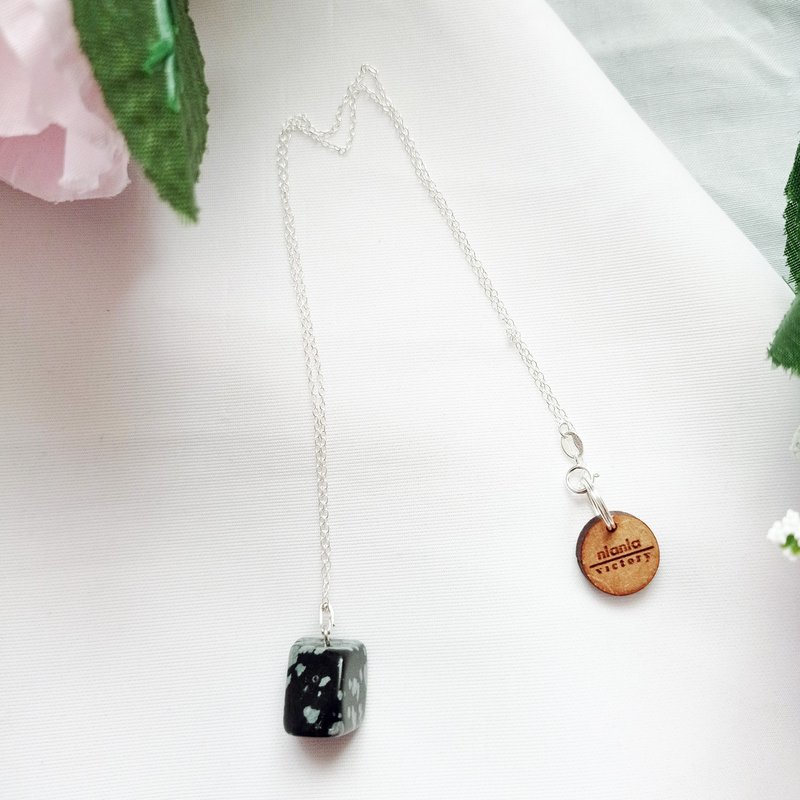 Snowflake Obsidian Sterlingsølv halskæde, rå ædelsten halskæde, hjerte vedhæng halskæde, ædelsten halskæde, Sterling sølv halskæde | af nlanlaVictory