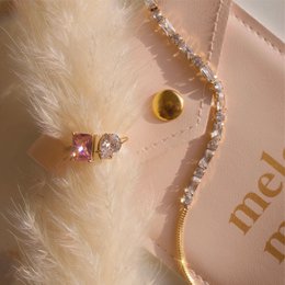 Helena - Pæreformet forlovelsesring vintage