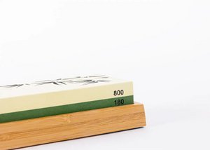 Küchenzubehör – KOTAI Schleifset mit doppelseitigem Schleifstein mit 400/1000er Körnung, rutschfester Bambusbasis, Abflachungsstein und 15-Grad-Winkelführung