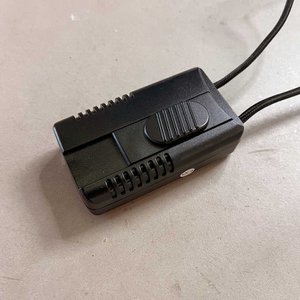 S.luce driekoetige lamp Orb statief 160 cm met een glazen bal