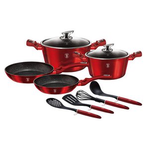 Cookware set Burgundy with kitchen utensils