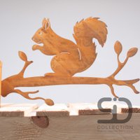 Squirrel on branch metal 34x33 cm